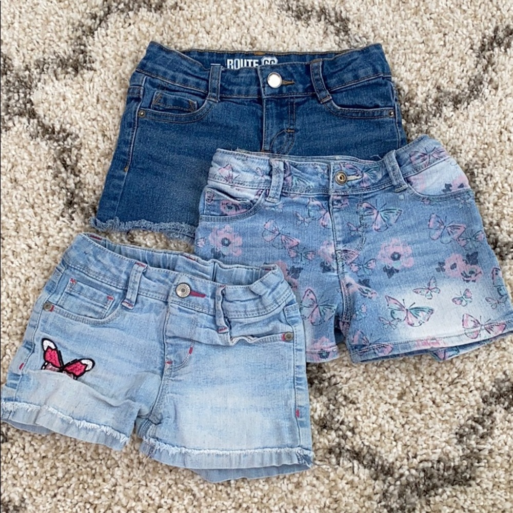 Bundle of 3 denim shorts - Size 6 & 7